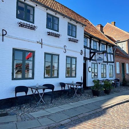 Restaurant Saelhunden Bed and Breakfast Ribe Exteriör bild