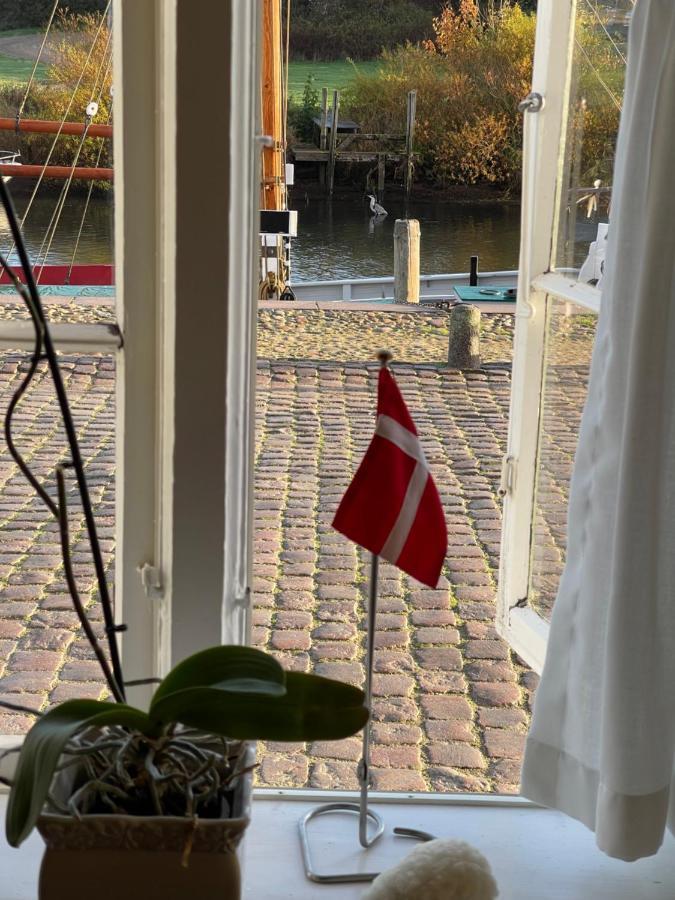 Restaurant Saelhunden Bed and Breakfast Ribe Exteriör bild
