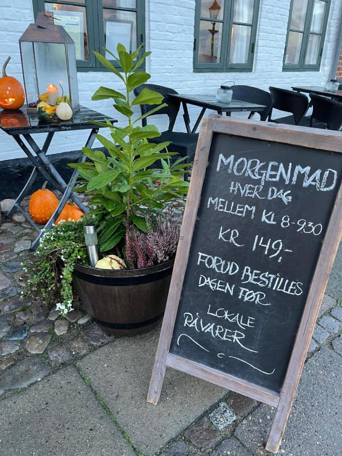 Restaurant Saelhunden Bed and Breakfast Ribe Exteriör bild