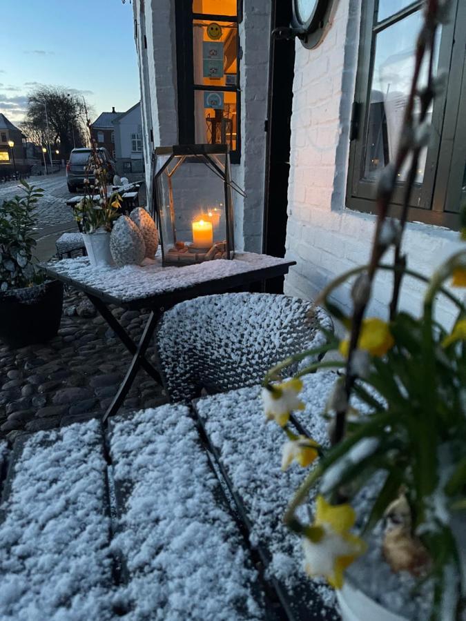 Restaurant Saelhunden Bed and Breakfast Ribe Exteriör bild