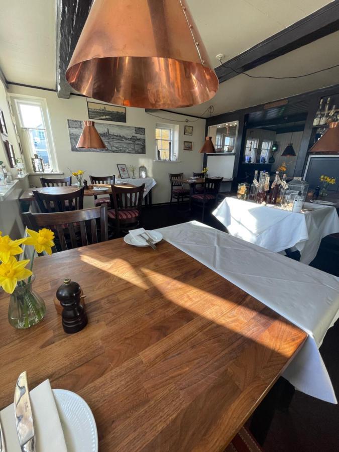 Restaurant Saelhunden Bed and Breakfast Ribe Exteriör bild