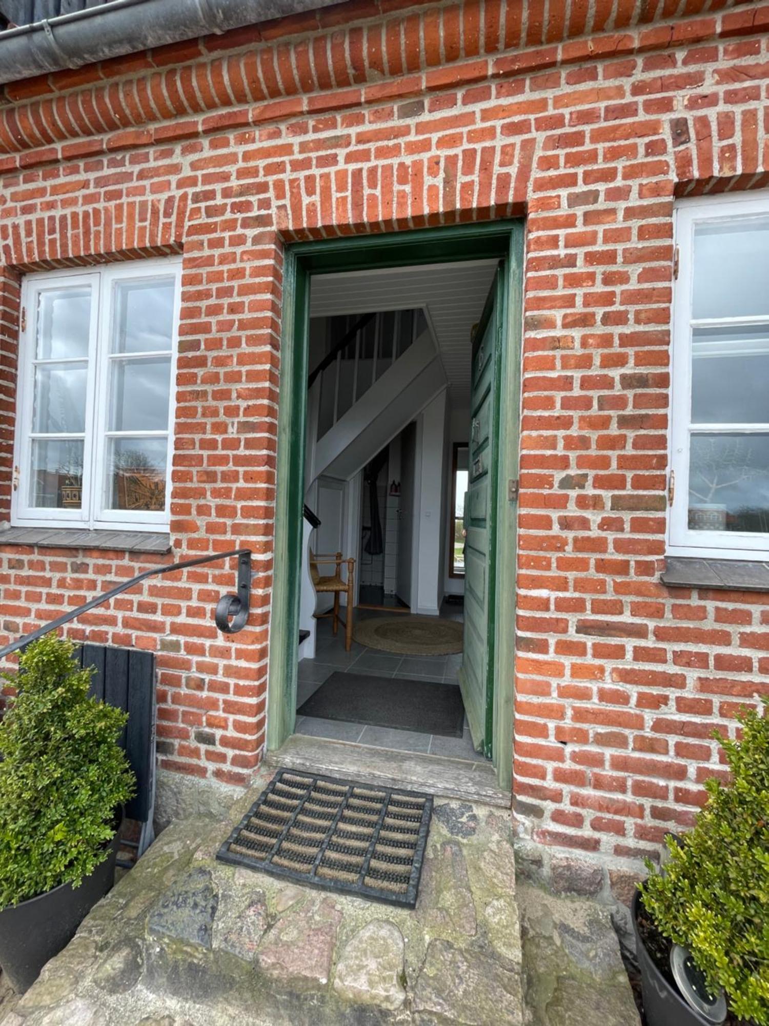 Restaurant Saelhunden Bed and Breakfast Ribe Exteriör bild