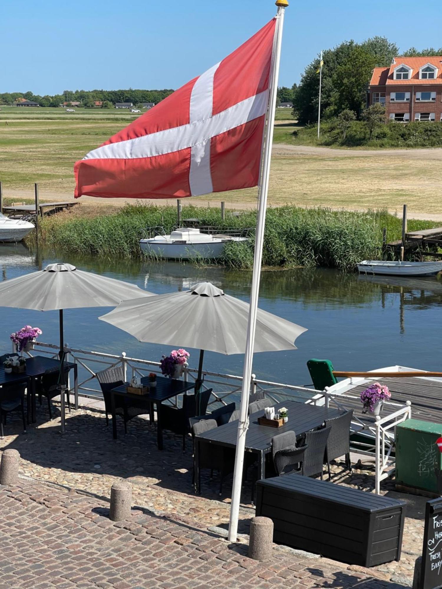 Restaurant Saelhunden Bed and Breakfast Ribe Exteriör bild
